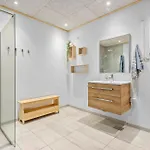 Three-bedroom In * Hemmet