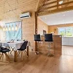 Three-bedroom In Hemmet