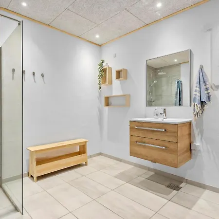 Three-bedroom In * Hemmet