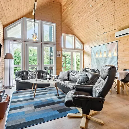 Semesterbostad Three-bedroom In *